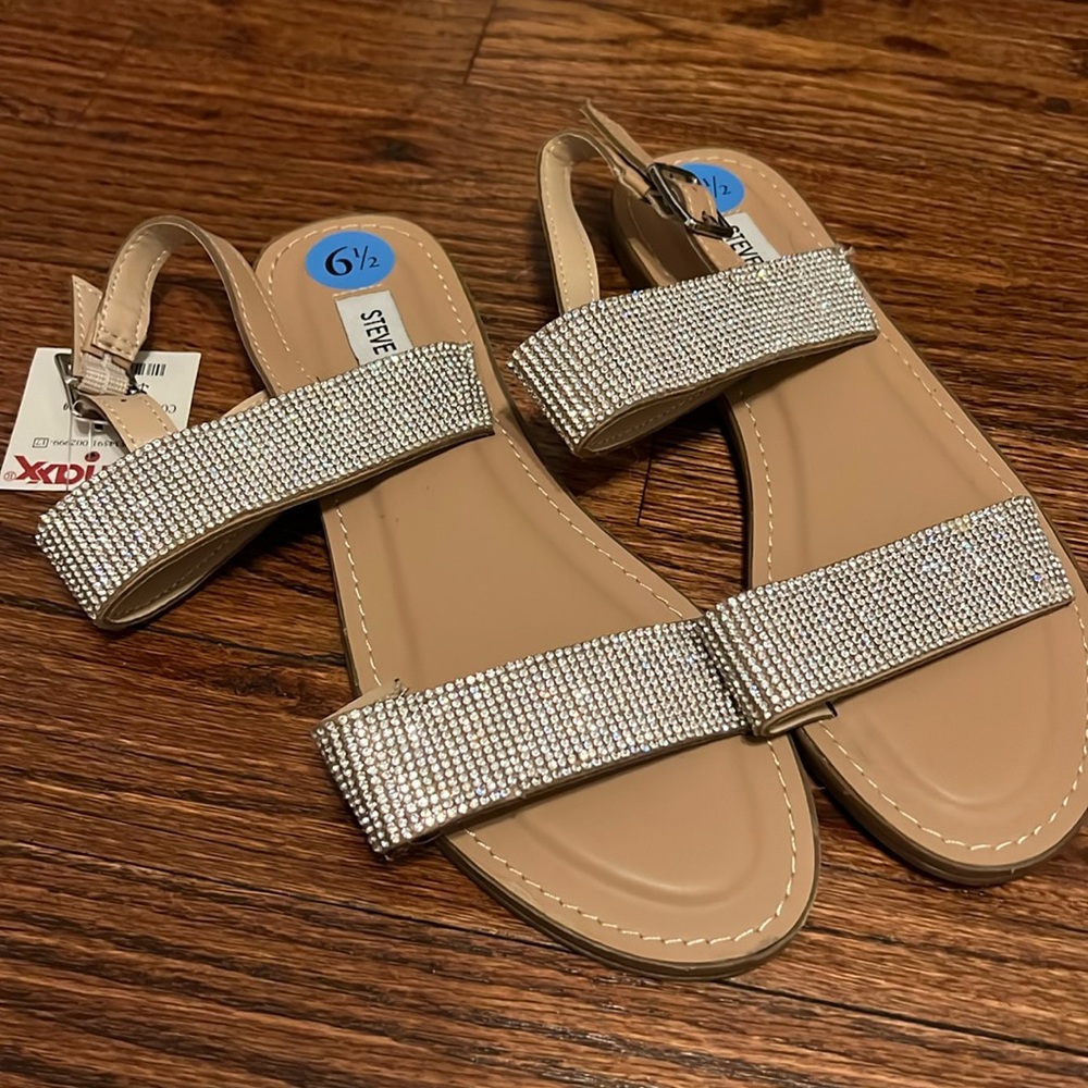 Steve Madden New with tags rhinestone sandals women size 6.5
